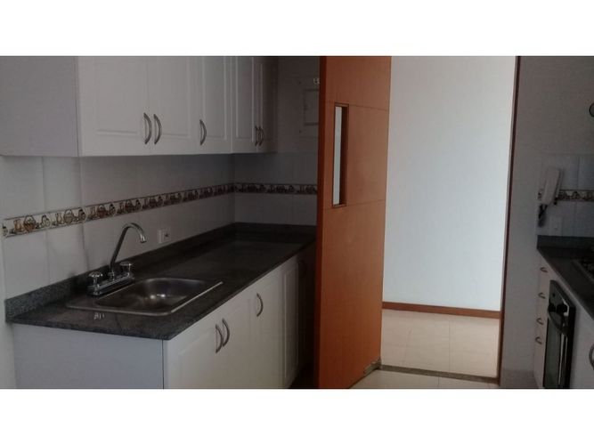Apartamento en venta en Valle del Lili, Cali - Miniatura 11
