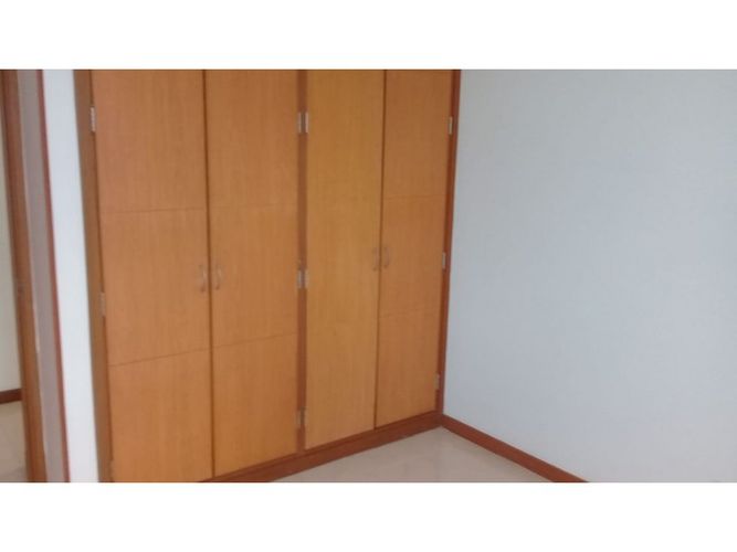Apartamento en venta en Valle del Lili, Cali - Miniatura 16