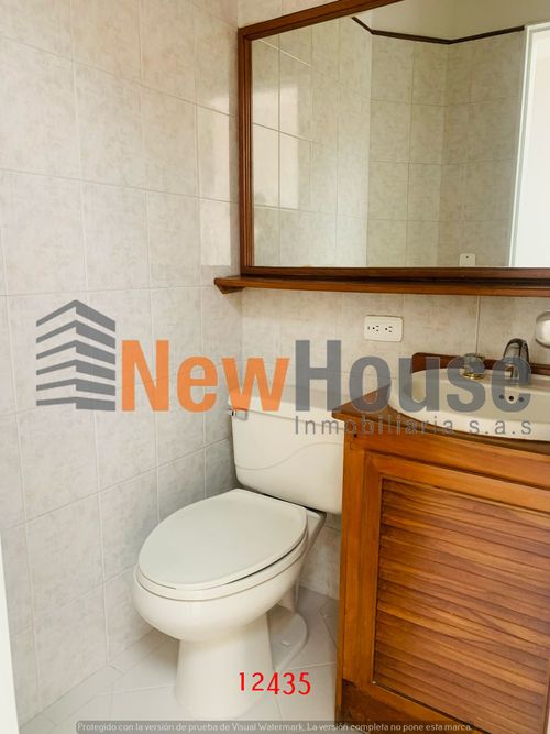 Oficina en  Arriendo en Milla de Oro, Medellín - Miniatura 4