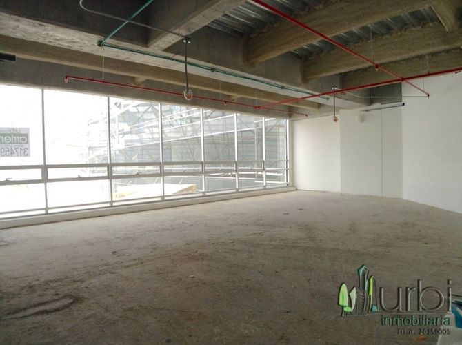 Oficina en  Arriendo en Centro Comercial Santafé, Bogotá - Imagen 1