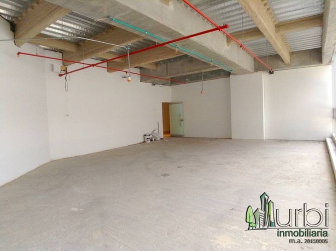 Oficina en  Arriendo en Centro Comercial Santafé, Bogotá - Miniatura 2