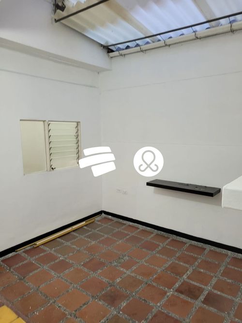 Apartamento en  Venta en Loma del Indio, Medellín - Miniatura 2