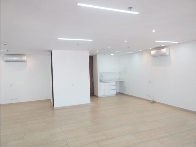 Oficina en  Arriendo en El Poblado, Medellín - Miniatura 4