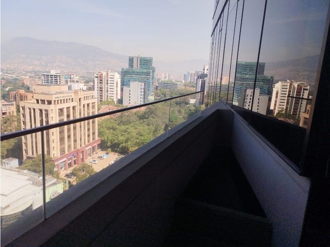 Oficina en  Arriendo en El Poblado, Medellín - Miniatura 16