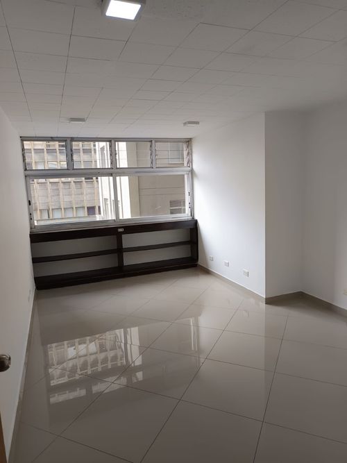 Oficina en  Arriendo en Centro, Medellín - Imagen 1