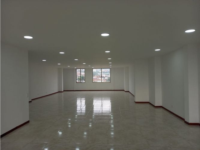 Edificio en  Arriendo en Versalles - Miniatura 9