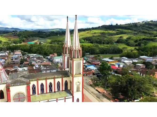 Finca en  Venta en Calima - El Darién, Calima - Miniatura 6