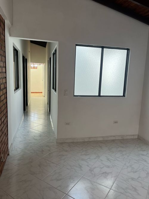 Casa en  Arriendo en Cabañitas, Medellín - Miniatura 6