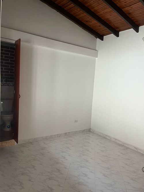 Casa en  Arriendo en Cabañitas, Medellín - Miniatura 10