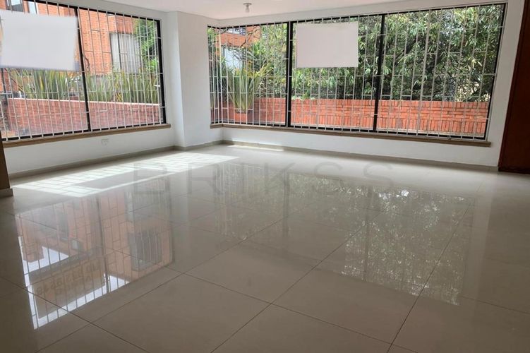 Apartamento en  Venta en Chico norte, Bogotá - Miniatura 3