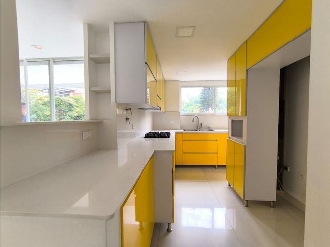 Apartamento en  Venta en Castropol, Medellín - Miniatura 4
