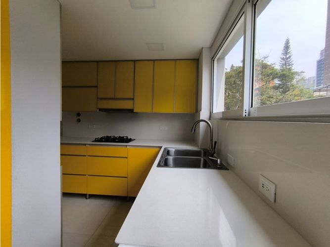 Apartamento en  Venta en Castropol, Medellín - Miniatura 5