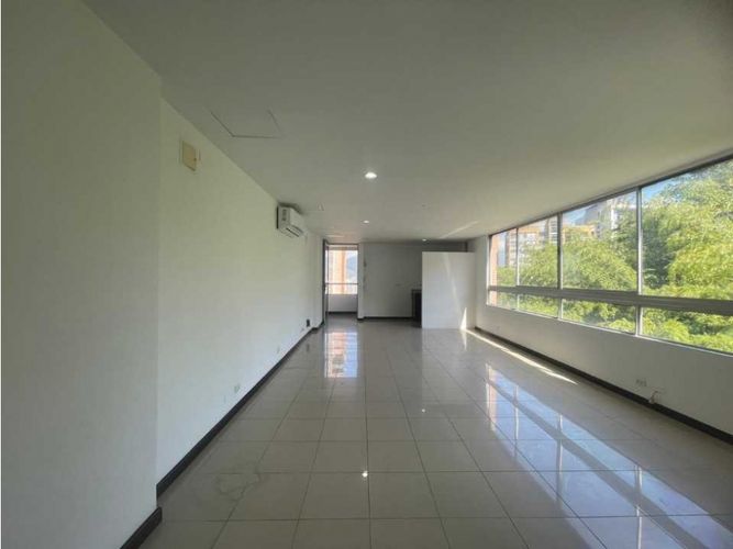 Oficina en  Arriendo en Las lomas no.1, Medellín - Imagen 1