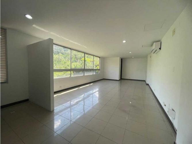 Oficina en  Arriendo en Las lomas no.1, Medellín - Miniatura 7