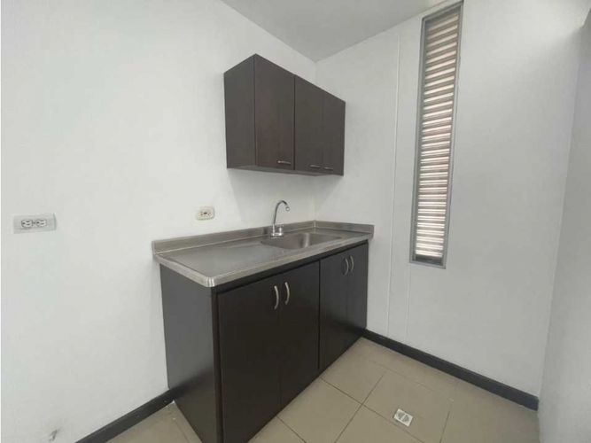 Oficina en  Arriendo en Las lomas no.1, Medellín - Miniatura 11