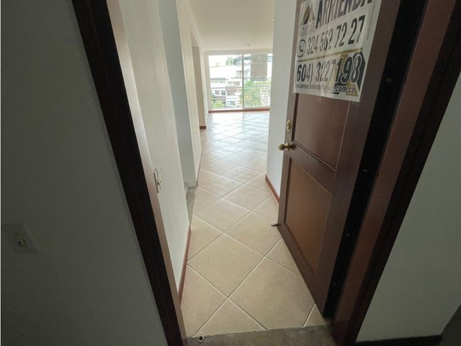 Apartamento en  Arriendo en Castropol, Medellín - Miniatura 3