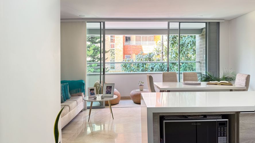Apartamento en  Venta en Laureles, Medellín - Miniatura 4