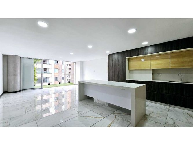 Apartamento en  Venta en Laureles, Medellín - Imagen 1