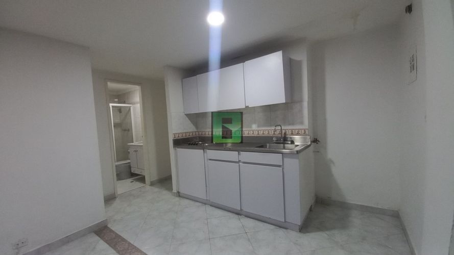 Apartaestudio en  Arriendo en Nueva villa de aburra, Medellín - Miniatura 4