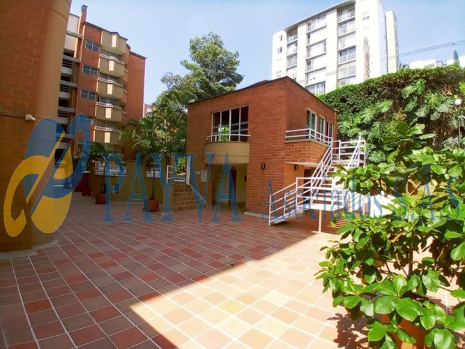 Apartaestudio en  Venta en La Almeria, Medellín - Miniatura 3
