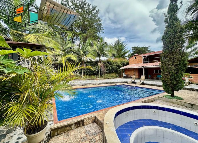 Finca en  Arriendo en Peñol - Imagen 1