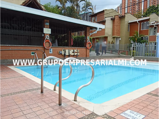 Apartaestudio en  Venta en Prados de Sabaneta, Sabaneta - Miniatura 12