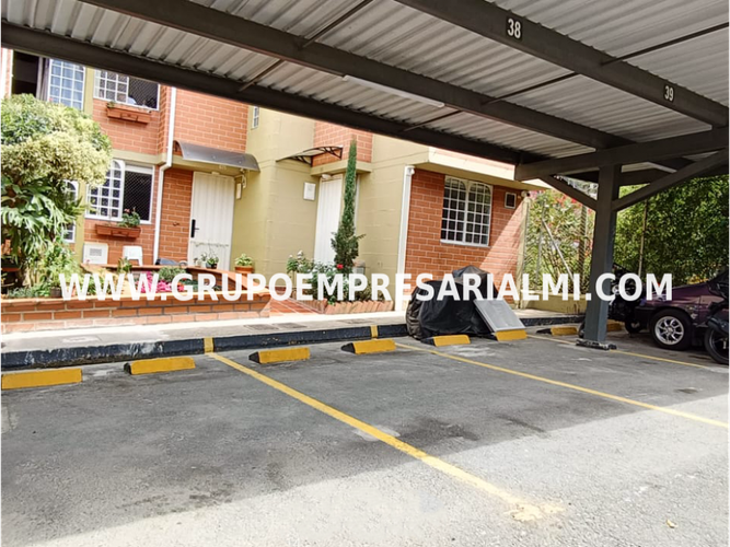 Apartaestudio en  Venta en Prados de Sabaneta, Sabaneta - Miniatura 16