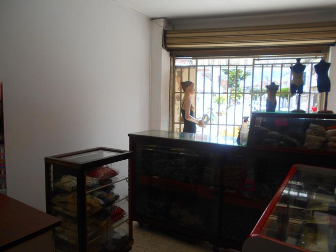 Edificio en venta en Bretaña, Cali - Miniatura 2