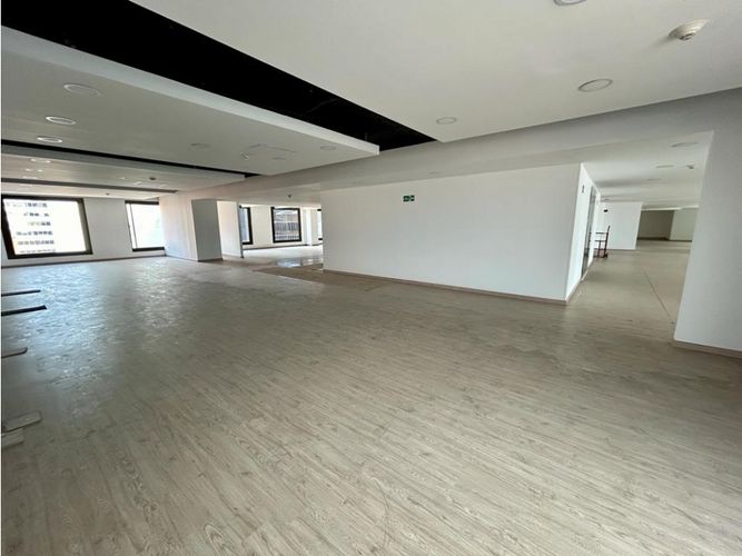 Oficina en arriendo en Zona chapinero, Bogotá - Miniatura 4