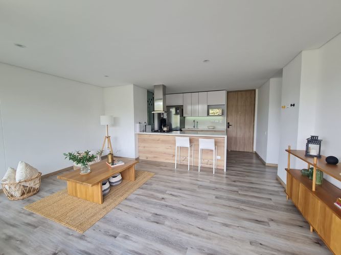 Apartamento en  Venta en Santa Elena, El Retiro - Miniatura 2