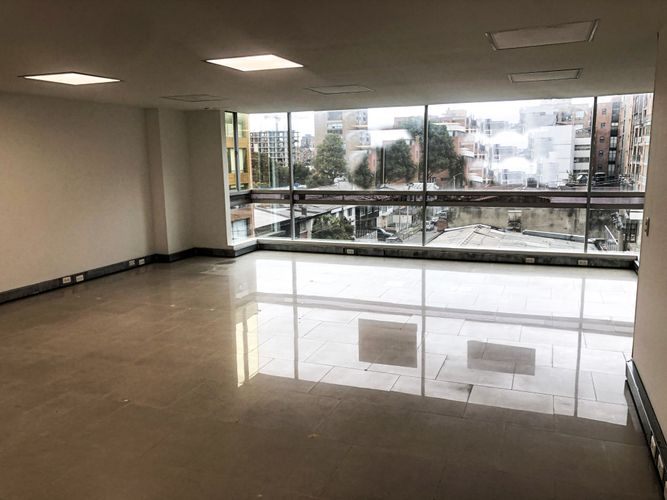 Oficina en  Venta en Santa Barbara, Bogotá - Miniatura 4