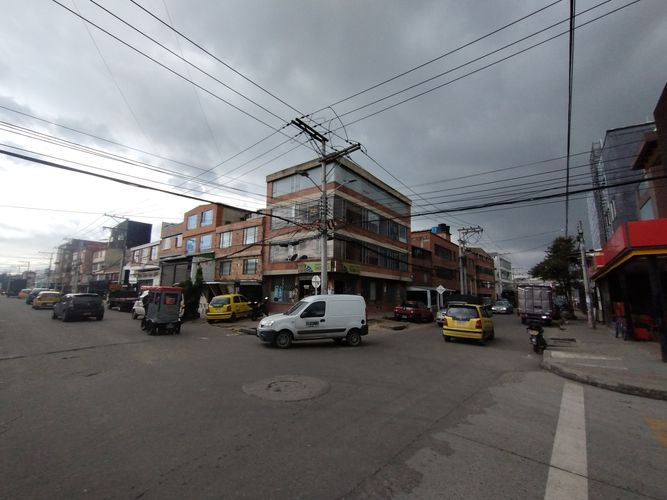Oficina en  Arriendo en Toberin, Bogotá - Miniatura 12