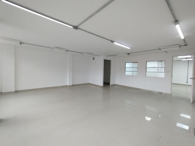 Oficina en  Arriendo en Toberin, Bogotá - Miniatura 6
