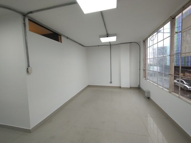 Oficina en  Arriendo en Toberin, Bogotá - Miniatura 9