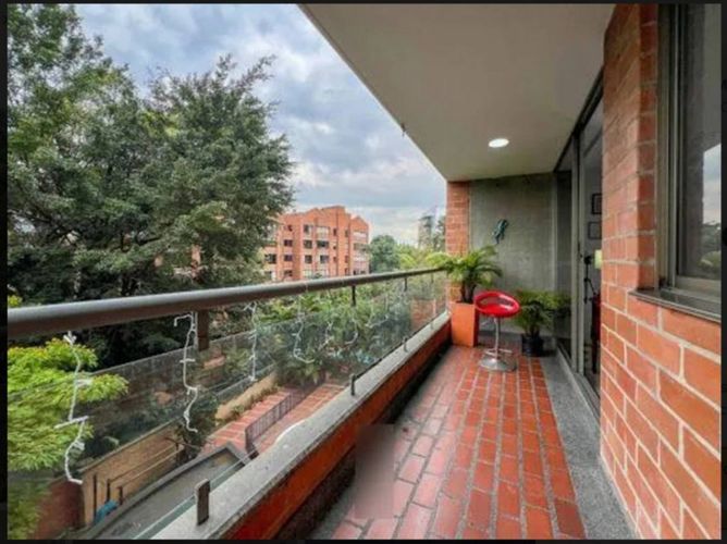 Apartamento en  Arriendo en Los Balsos, Medellín - Miniatura 3