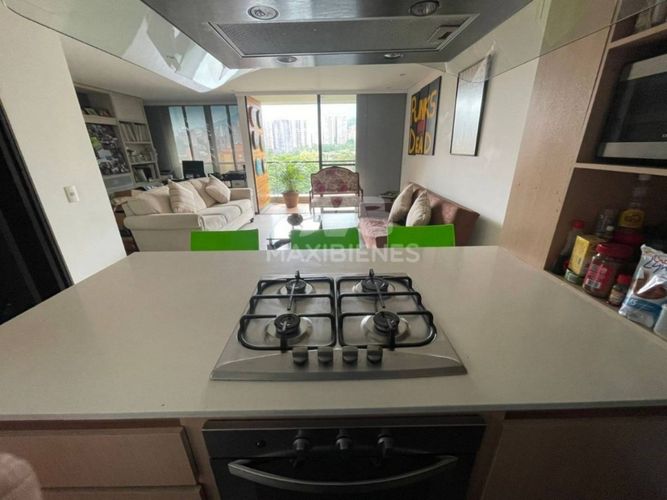 Apartaestudio en  Venta en Loma de las brujas, Envigado - Miniatura 3