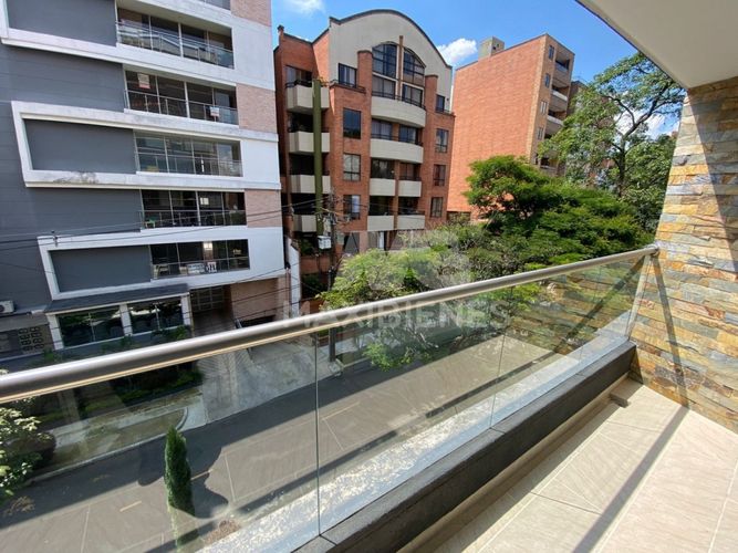 Apartaestudio en  Arriendo en Belén, Medellín - Imagen 1