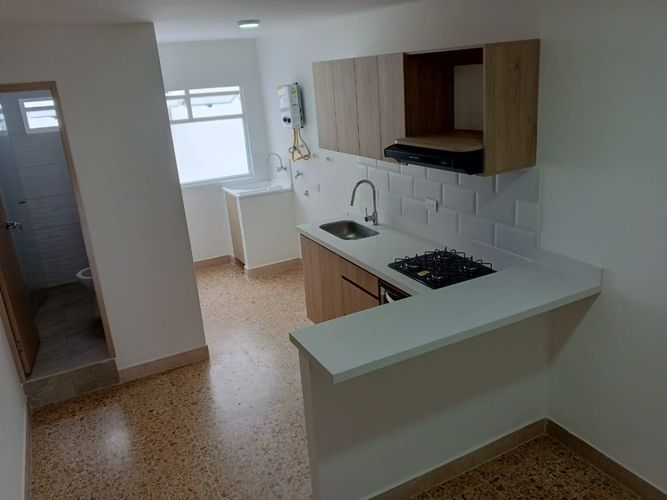 Apartaestudio en  Arriendo en Calasanz, Medellín - Miniatura 2