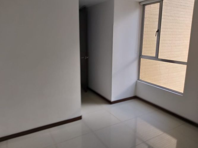 Apartamento en  Arriendo en Loma De San Julian, Medellín - Miniatura 5