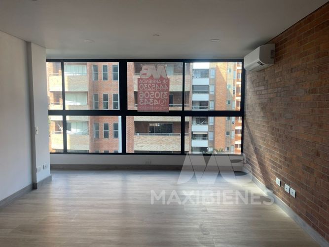 Apartaestudio en  Arriendo en Laureles, Medellín - Miniatura 2