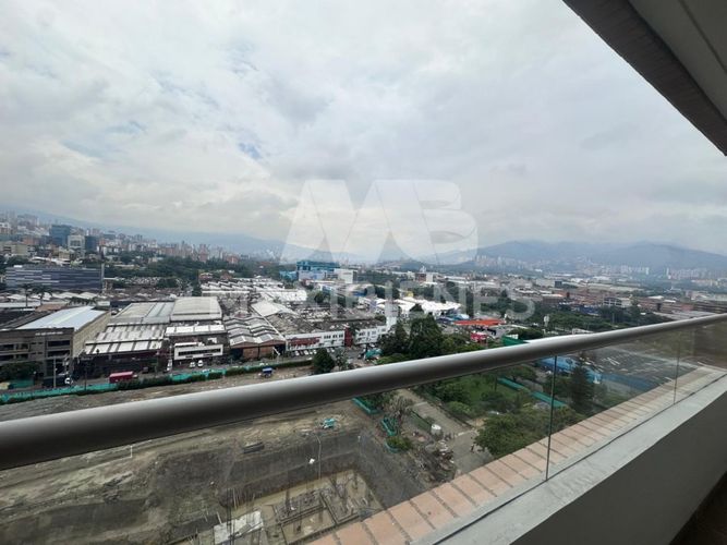 Apartaestudio en  Arriendo en Ciudad del Río, Medellín - Imagen 1