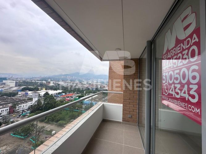 Apartaestudio en  Arriendo en Ciudad del Río, Medellín - Miniatura 2