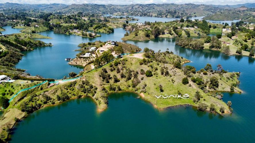 Apartamento en venta en Peñol - Imagen 1