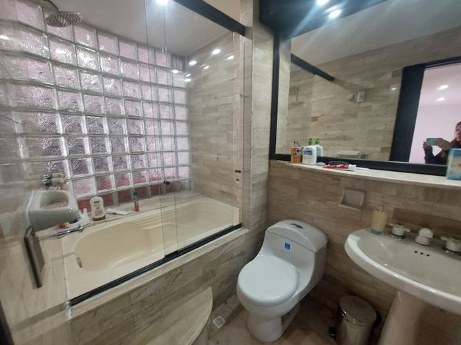 Apartaestudio en  Venta en Santa Barbara, Bogotá - Miniatura 7