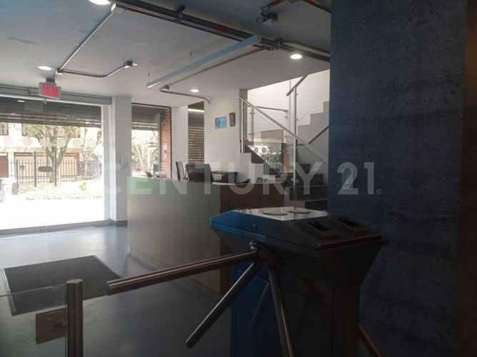 Edificio en venta en Lago gaitan, Bogotá - Miniatura 2