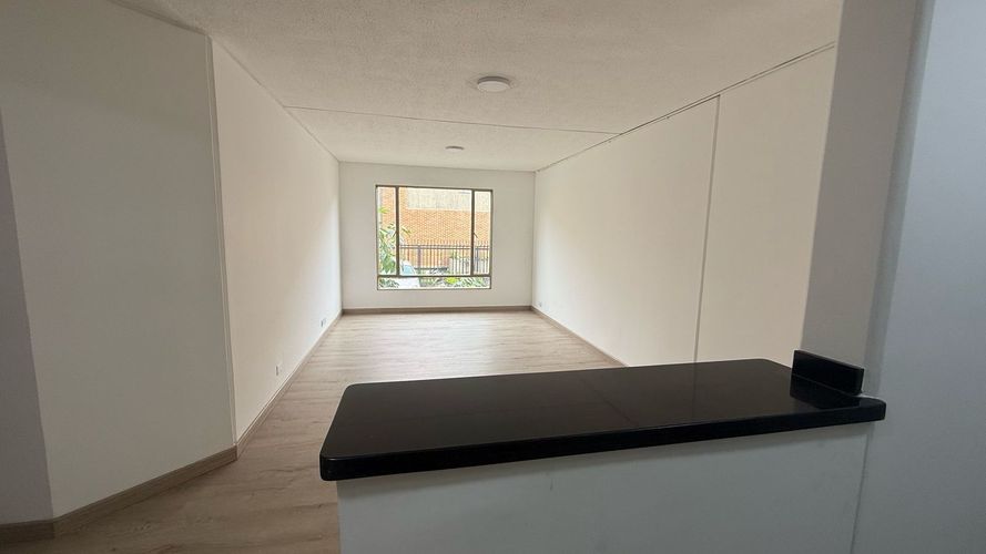 Apartamento en  Venta en Fontibon, Bogotá - Miniatura 2