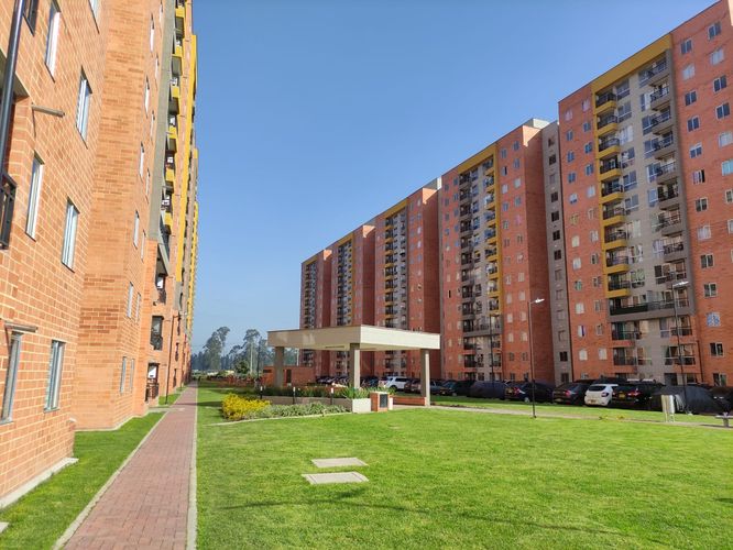Apartamento en  Arriendo en La Prosperidad, Madrid - Imagen 1