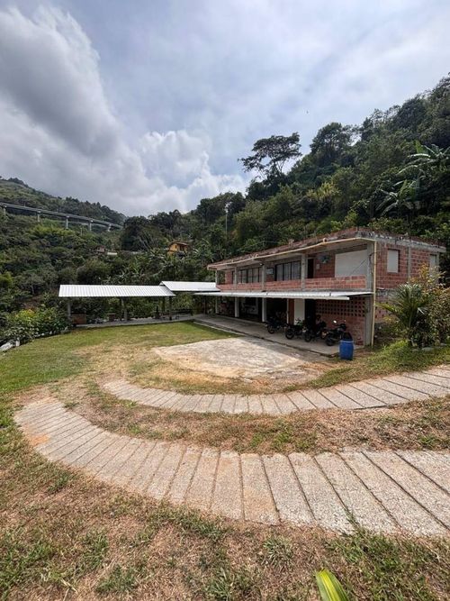 Casa en  Venta en Sector central, Medellín - Imagen 1