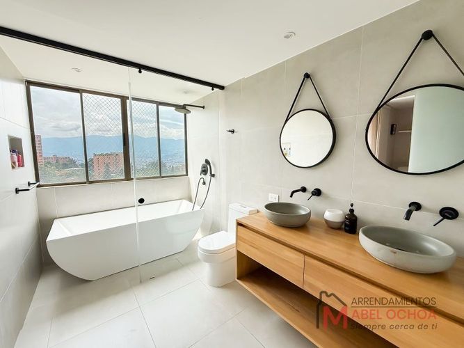 Apartamento en  Arriendo en El Poblado, Medellín - Miniatura 7