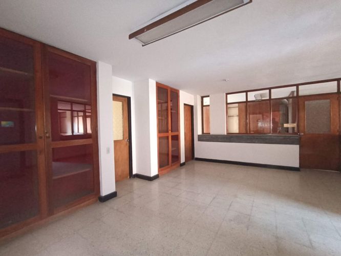 Edificio en  Arriendo en Cali - Miniatura 3